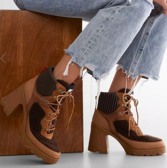 Sorel Brex Heel Cozy Lace Boots